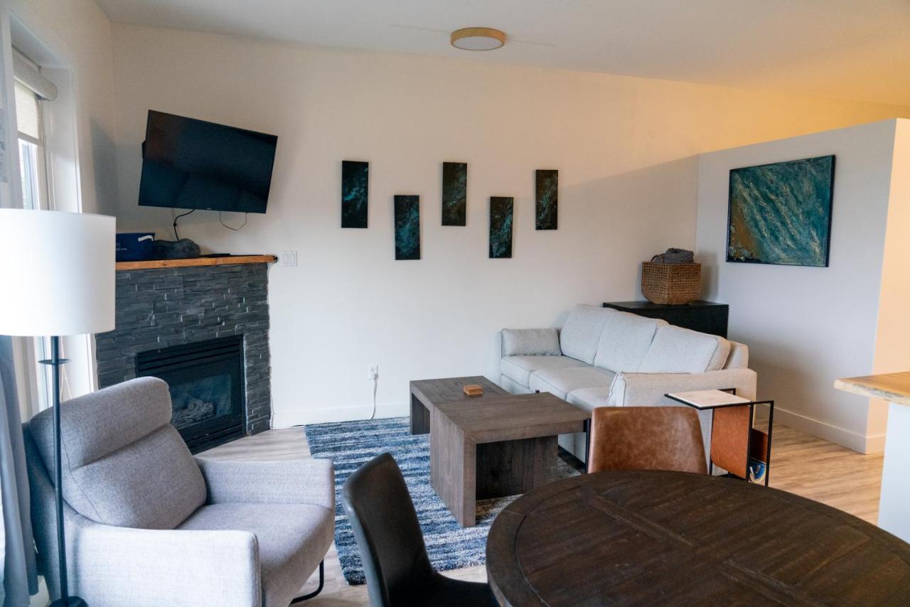 Lunar Cove Inn Charters And Tours Tofino Zewnętrze zdjęcie